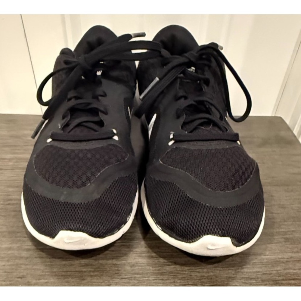 Nike Flex TR 6 Women's Training Shoes Black White Size 7 Athletic Sneakers 83121 - Picture 2 of 6